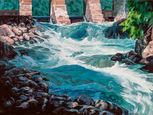 water running through dam_beginnning of white water_piles of granite rock