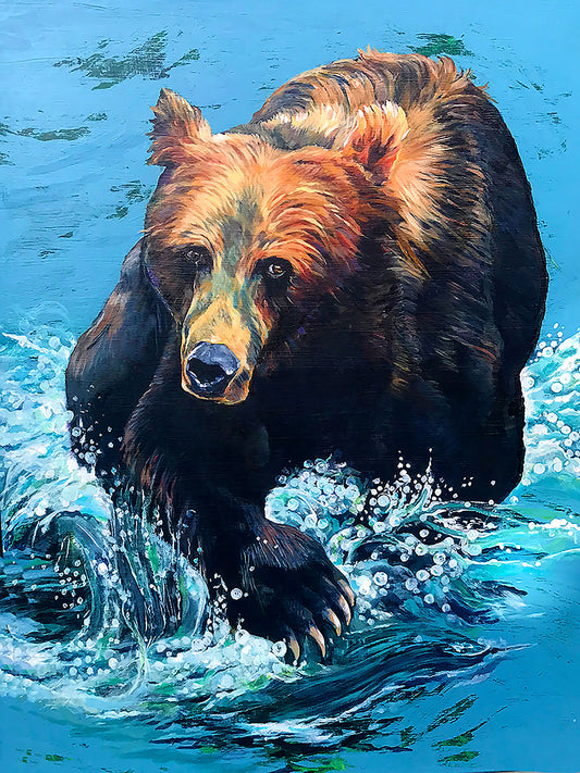Grizzly in flight_frightened eyes_splashing water